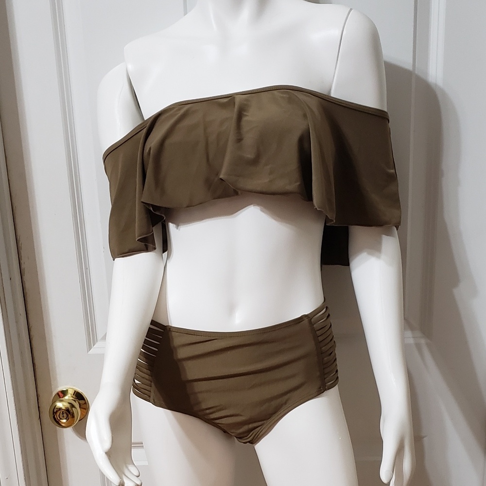 Off The Shoulder Flounce Side Split Bikini - image 3